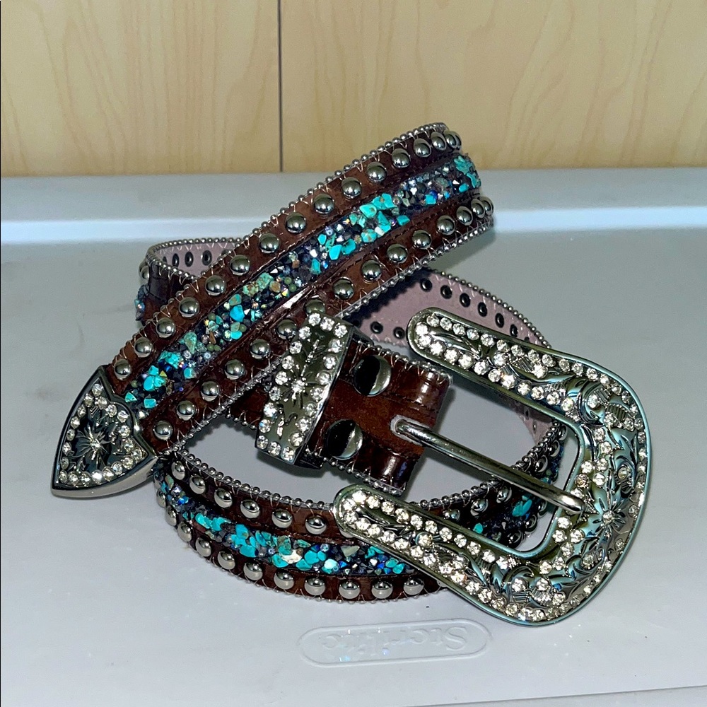 Studded Turquoise Woman’s Belt